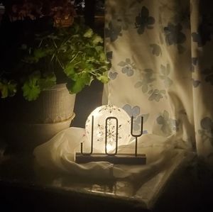 Meet your Posher, Joan jonie